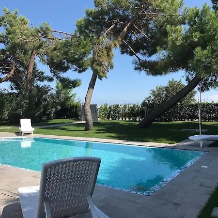 Super With Private Pool In Isola Albarella *